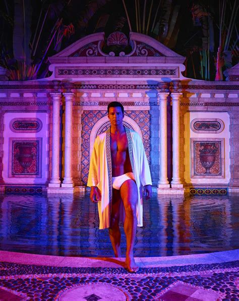 ricky martin versace - assassination of gianni Versace movie.